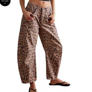 NWT! Free People - We The Free Good Luck Leopard Barrel jeans in Brown Sugar